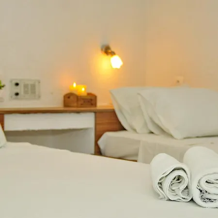 Cleopatra アパートホテル 3*