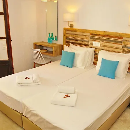 Cleopatra アパートホテル 3*